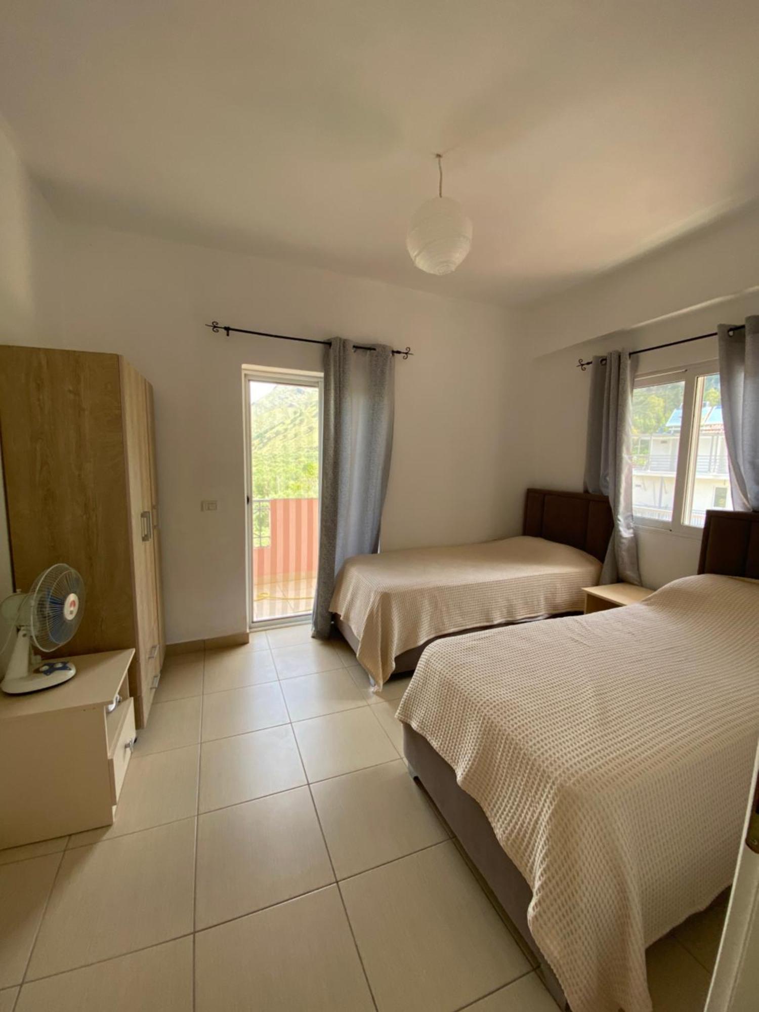 Gkiko'S Guest House Qëparo Exteriér fotografie